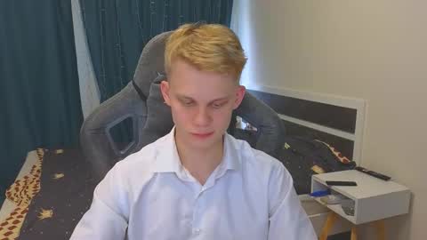 Mickey online show from November 10, 2025, 10:14 am