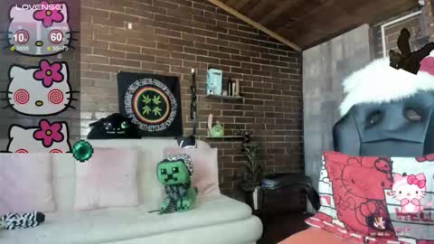 Snapshot of meow_mota chatting on October 3, 2025, 8:50 pm Valentina online show from October 3, 2025, 8:50 pm