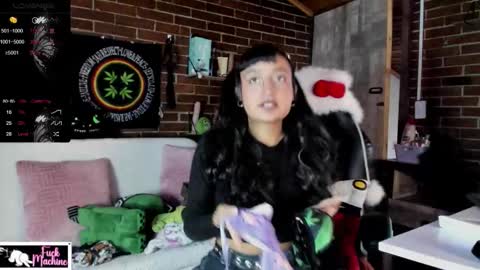 Snapshot of meow_mota chatting on October 28, 2025, 8:55 pm Valentina online show from October 28, 2025, 8:55 pm