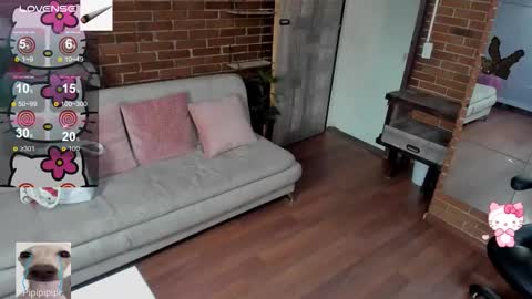 Snapshot of meow_mota chatting on November 11, 2025, 8:09 pm Valentina online show from November 11, 2025, 8:09 pm