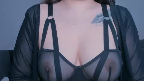 Snapshot of meow_rinnie chatting on June 7, 2026, 10:41 am My links --- online show from June 7, 2026, 10:41 am