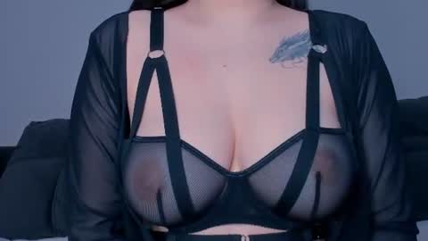 Snapshot of meow_rinnie chatting on July 12, 2026, 10:17 am My links --- online show from July 12, 2026, 10:17 am