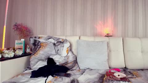 meowroslava online show from October 6, 2025, 12:13 pm