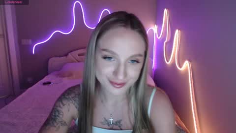 Snapshot of meowwmirra chatting on May 16, 2026, 6:50 pm Mirrra online show from May 16, 2026, 6:50 pm