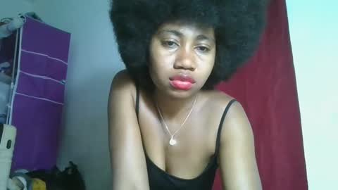 meraldaaaa online show from October 9, 2025, 9:13 pm