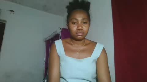 meraldaaaa online show from October 15, 2025, 12:27 pm