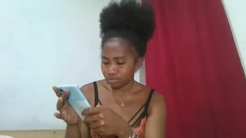 meraldaaaa online show from October 22, 2025, 9:42 am