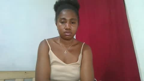 meraldaaaa online show from October 23, 2025, 3:06 am