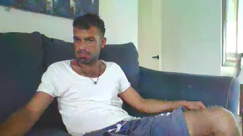 Snapshot of mercedes190d chatting on October 7, 2025, 4:59 pm Mercedes190d online show from October 7, 2025, 4:59 pm