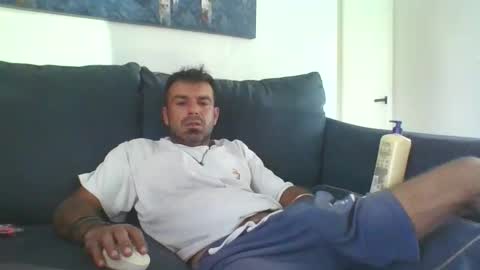 Snapshot of mercedes190d chatting on October 21, 2025, 5:57 pm Mercedes190d online show from October 21, 2025, 5:57 pm