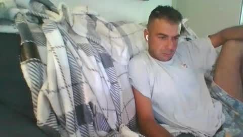 Snapshot of mercedes190d chatting on November 29, 2025, 12:52 pm Mercedes190d online show from November 29, 2025, 12:52 pm