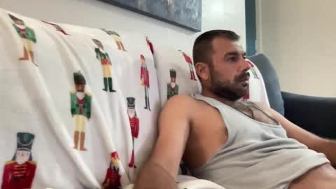 Snapshot of mercedes190d chatting on March 8, 2026, 11:19 pm Mercedes190d online show from March 8, 2026, 11:19 pm