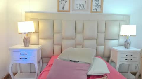 Snapshot of meredit_lane chatting on February 27, 2025, 5:13 am online show from February 27, 2025, 5:13 am