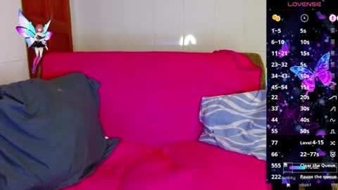 Snapshot of mereleona chatting on October 3, 2025, 1:35 am Mereleona online show from October 3, 2025, 1:35 am