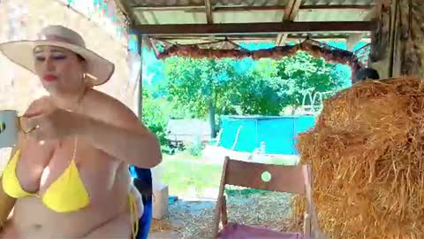 SOPHIE is the queen of squirt online show from July 12, 2026, 7:32 am