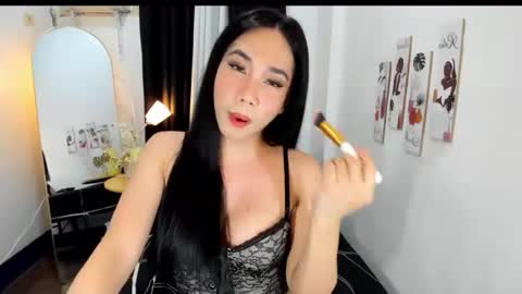 Snapshot of mereselaurelts chatting on November 2, 2025, 4:15 am MereseLaurelTS online show from November 2, 2025, 4:15 am