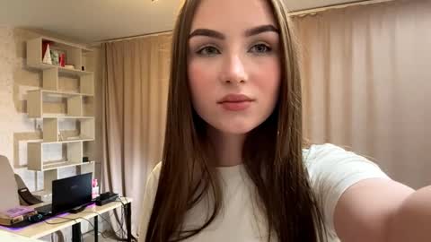 Snapshot of meridethvilca chatting on October 6, 2025, 6:05 pm Rina online show from October 6, 2025, 6:05 pm