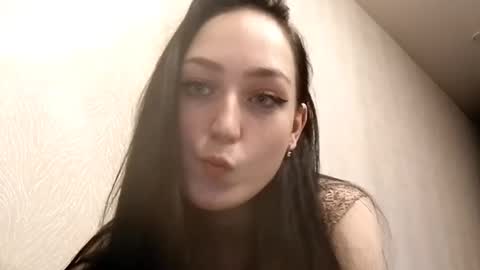 Snapshot of merilyngilly chatting on October 10, 2025, 4:50 pm Rapuncel online show from October 10, 2025, 4:50 pm