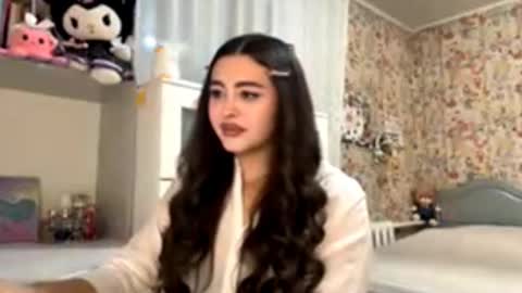 Enni online show from November 30, 2025, 5:39 pm