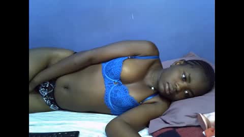 merlin_queen online show from October 6, 2025, 7:50 am