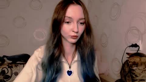 mermaidvibestides online show from November 4, 2025, 10:20 pm