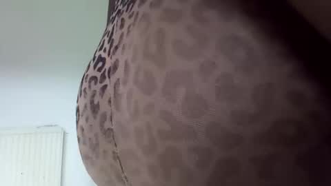 Alexismerton online show from January 21, 2025, 10:52 am