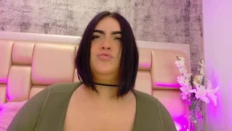 Mery Stone online show from May 19, 2026, 4:41 am