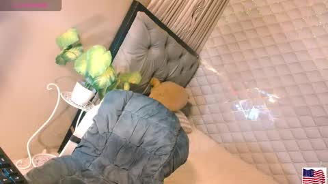 Snapshot of mesmerizingfuckdoll chatting on February 15, 2026, 1:02 am mistress jasmine online show from February 15, 2026, 1:02 am