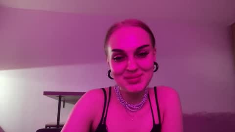 metadontt online show from November 23, 2025, 8:52 pm