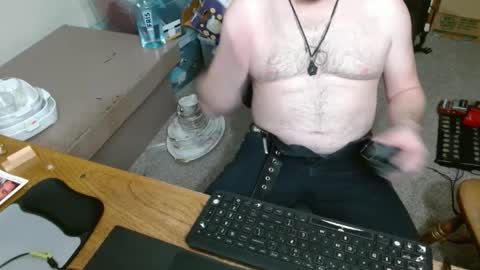 metalsharkk online show from January 28, 2025, 8:26 pm