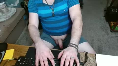 metalsharkk online show from January 31, 2025, 12:17 am