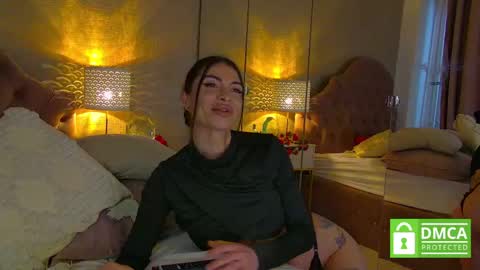 Metisha online show from April 18, 2026, 9:57 am