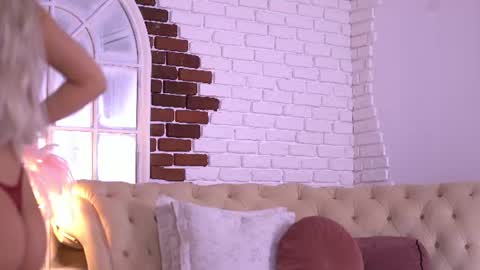 Metisha online show from July 8, 2026, 5:45 am