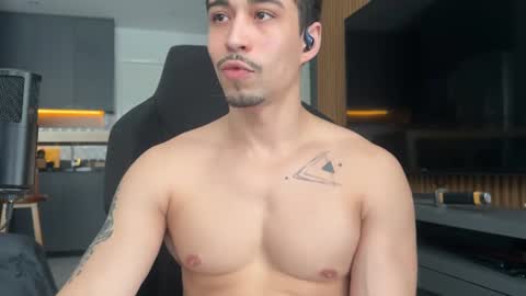 Snapshot of mettew22cm chatting on July 7, 2026, 5:28 pm mettew22cm online show from July 7, 2026, 5:28 pm