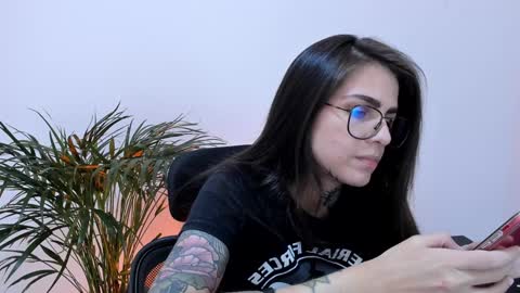 Meurif online show from February 4, 2025, 5:55 pm