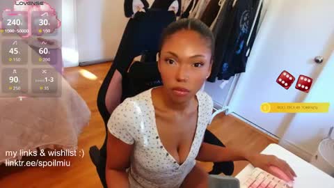mew2wo online show from June 4, 2026, 12:38 am