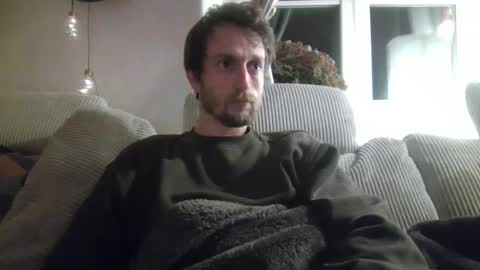 mew online show from May 14, 2026, 9:10 pm