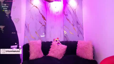 Mhia Kate online show from February 5, 2026, 12:10 pm