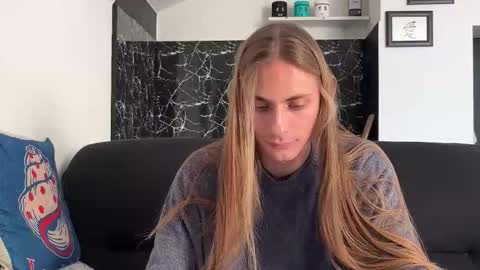 Snapshot of mi_chyort chatting on January 17, 2026, 2:22 pm Misha online show from January 17, 2026, 2:22 pm