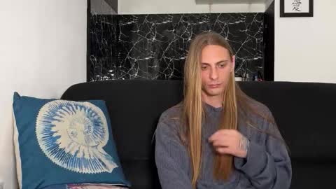 Snapshot of mi_chyort chatting on February 13, 2026, 5:20 pm Misha online show from February 13, 2026, 5:20 pm