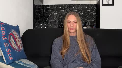 Snapshot of mi_chyort chatting on February 14, 2026, 3:53 pm Misha online show from February 14, 2026, 3:53 pm