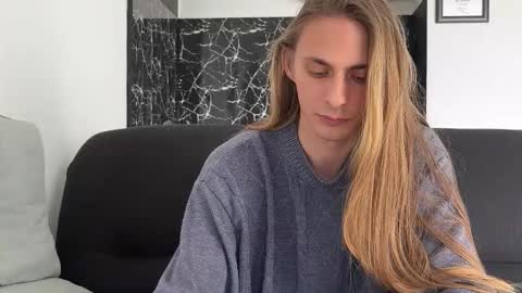 Snapshot of mi_chyort chatting on February 25, 2026, 11:09 am Misha online show from February 25, 2026, 11:09 am