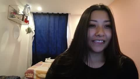 Mia zoe online show from December 6, 2024, 9:24 pm