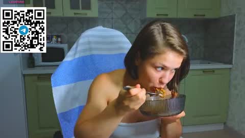 Snapshot of mia___lunaa chatting on June 26, 2026, 9:52 pm Mia online show from June 26, 2026, 9:52 pm