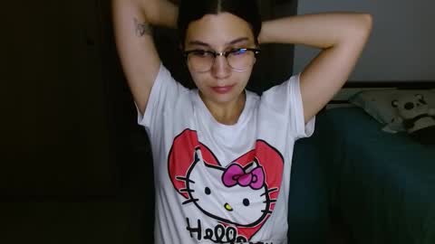 Mia online show from February 28, 2026, 4:24 am