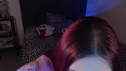 mia online show from November 23, 2025, 2:00 am