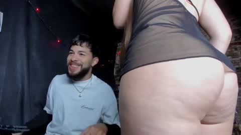 Mia and vincentt model indepent online show from December 19, 2025, 4:08 am