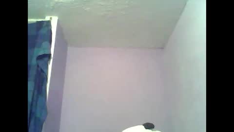 mia_berris online show from May 19, 2026, 12:22 pm