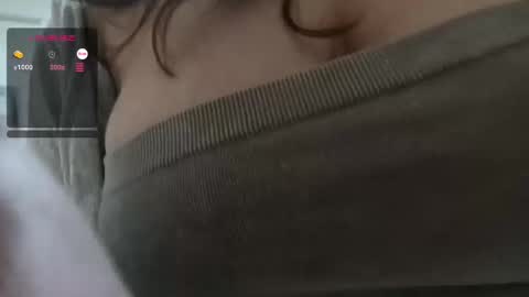Snapshot of mia_boone chatting on February 22, 2025, 11:13 am mia_boone online show from February 22, 2025, 11:13 am
