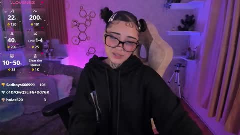 Mia online show from February 15, 2026, 7:16 am